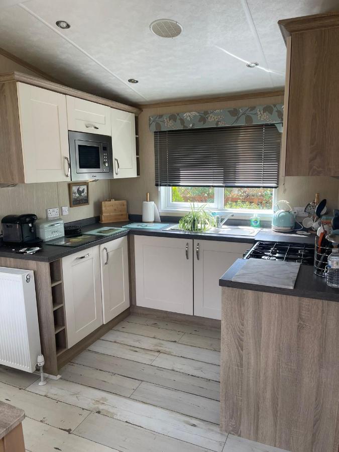 Fern Lodge With Hot Tub Stonham Aspall Exterior photo